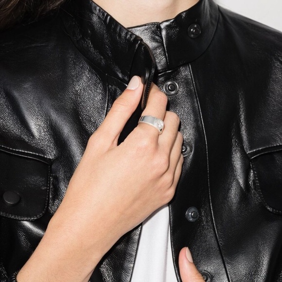 Gucci silver ring NIB - Picture 7 of 11